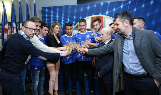 Bio je kapetan Arsenala i mlada nada Dinama, a onda nestao. Sad je potpisom iznenadio sve