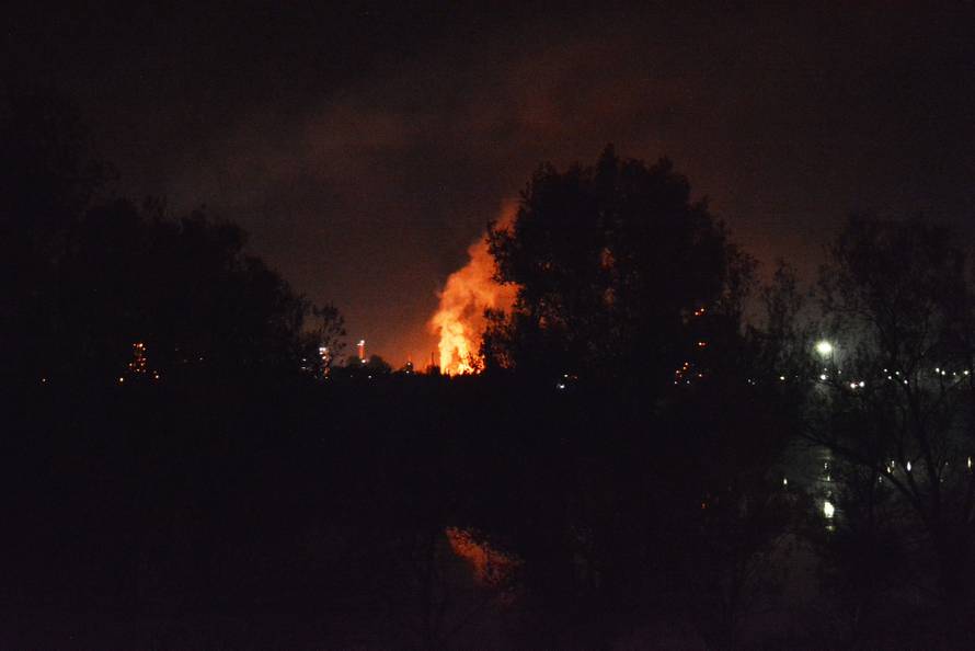 Pronašli ga naknadno: Radnik poginuo u eksploziji rafinerije