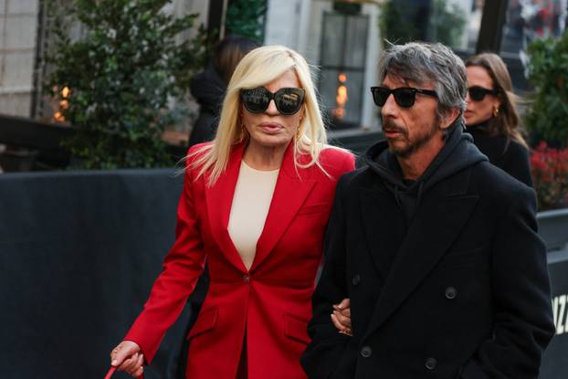 Italy honours Valentino Garavani as he lies in state