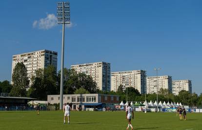Jedan nogometni klub prodaje parking mjesta za Thompsonov koncert. Evo i po kojoj cijeni