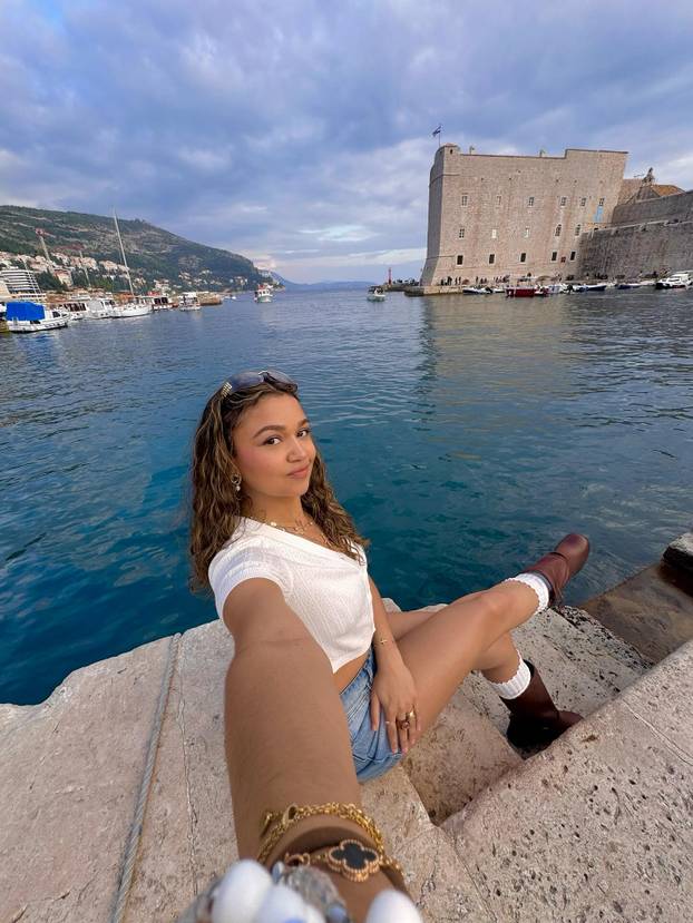 FOTO Zvijezda Netflixa partijala pa gledala Hajduk na Poljudu