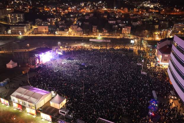 Pogled iz zraka na Novogodišnji koncert Jelene Rozge u Sarajevu