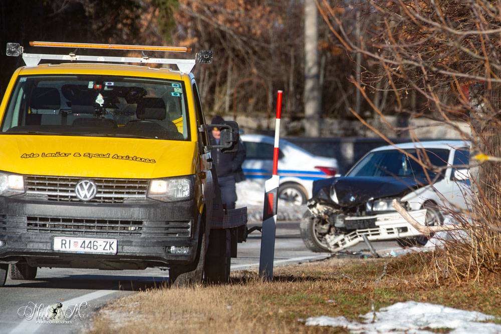 U teškoj prometnoj nesreći kod Ličkog Cerja poginuo mladić (22)