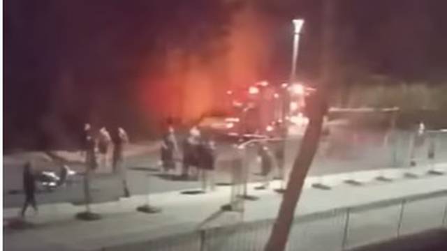 Grčki mediji: 'Veliki neredi u Ateni, navijač AEK-a preminuo u sukobu s navijačima Dinama'