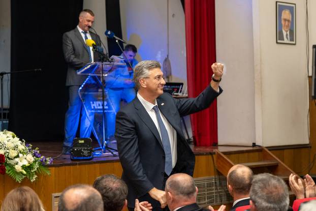 Gospić: Andrej Plenković na obilježavanju 36. obljetnice osnivanja HDZ-a u Ličko-senjskoj županiji