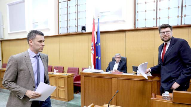 Zagreb: Sjednica nastavljena raspravom o oporbenim prijedlozima za raspuštanje Sabora