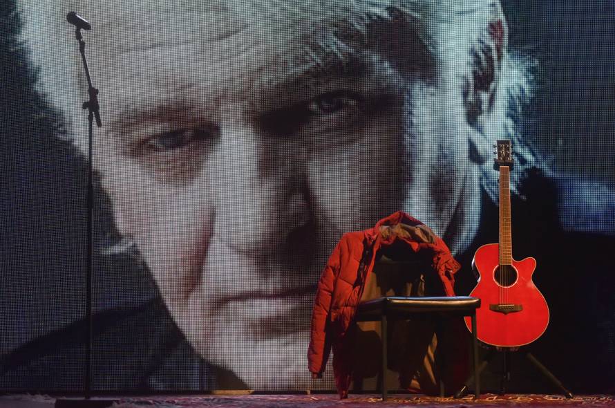 Hiljade pahulja bijelih:  Koncert u čast  velikog Kemala Montena