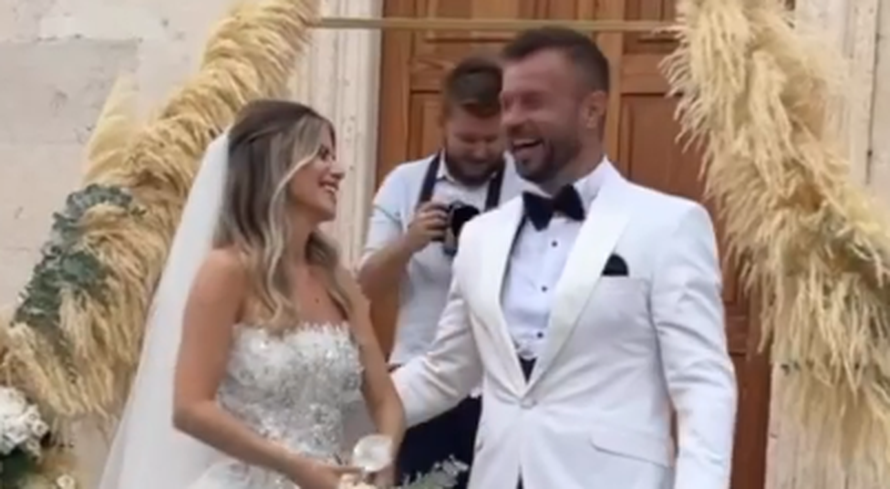 Ecija Ivušić nakon svadbe: 'Prva bračna laž. Ovu ću mu oprostiti'