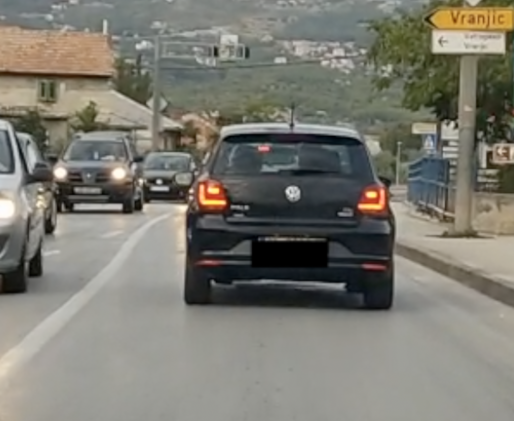 VIDEO Malo dijete virilo iz auta bez pojasa: 'Smrznuli smo se od šoka koji smo vidjeli, strašno...'