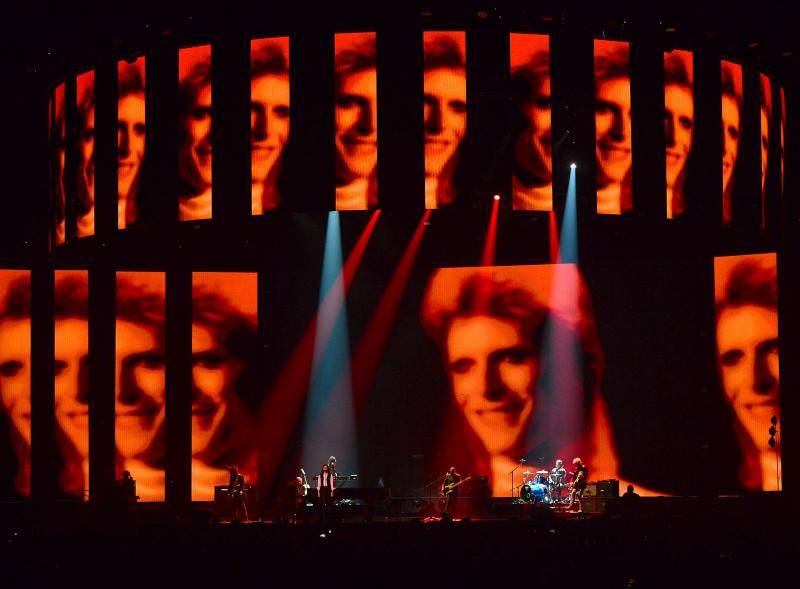 Koncert sjećanja na D. Bowiea uživo prenošen diljem svijeta