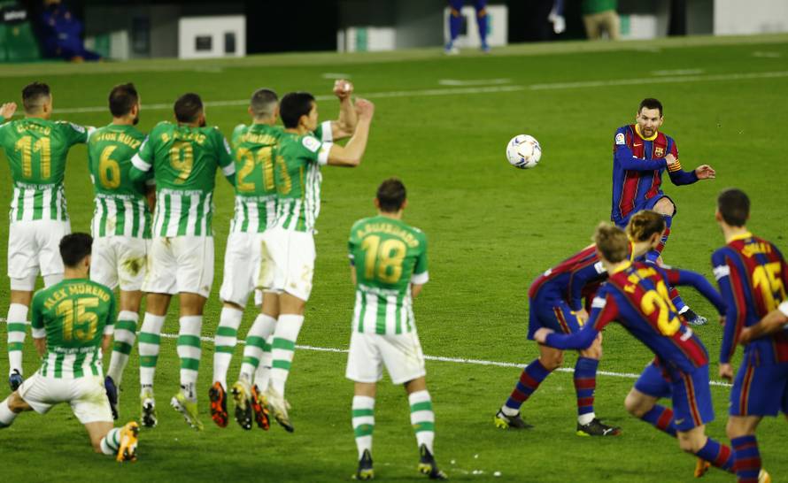 La Liga Santander - Real Betis v FC Barcelona