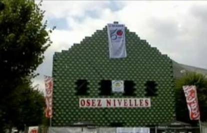 Belgija: Sagradili najveću kuću od 15.000 gajbi piva