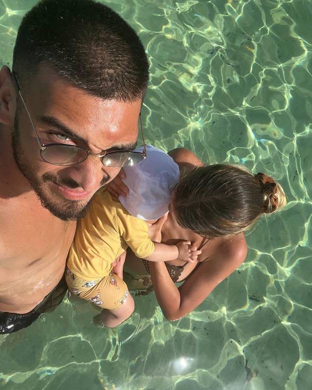 FOTO Livakoviću zatvorio put do gola, ona mu je velika podrška