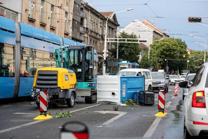 Zagreb: Posljedice snažnog nevremena na ulicama grada