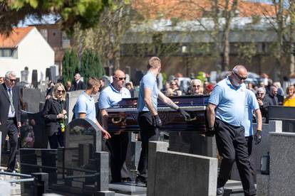 FOTO Obitelj i prijatelji oprostili se od glazbenice Vere Svobode