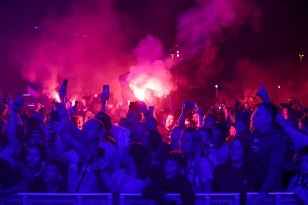 Slavlje u Zagrebu nakon Dinamova osvajanja dvostruke krune