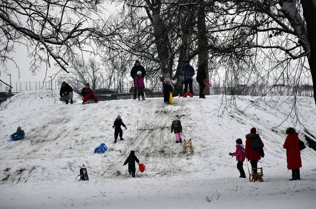 Prava zimska idila na ulicama Slavonskog Broda