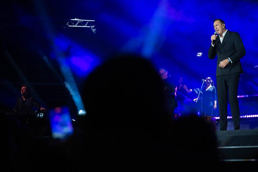 Zagreb: Koncert Sergeja Ćetkovića u Areni Zagreb