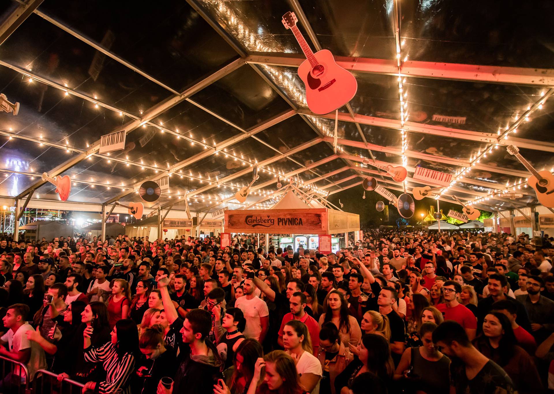 Više od 30.000 ljudi na prvom danu Rujanfesta!