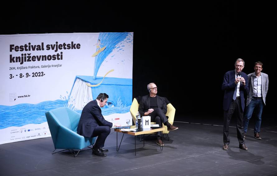 Zagreb: Festival svjetske književnosti,  tribina Razotkrivanje 