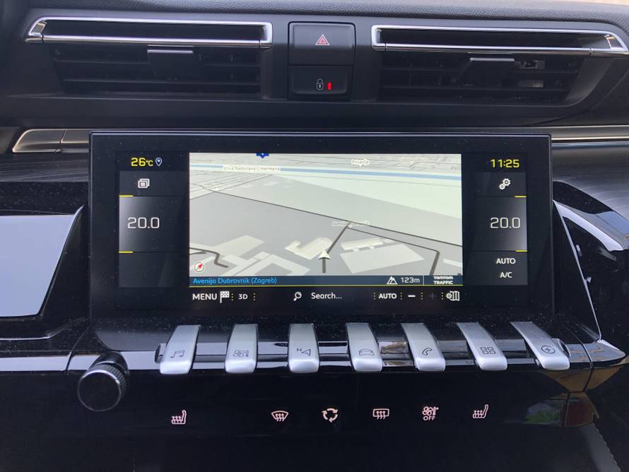 Testirali smo najsnažniji i najbrži Peugeot u povijesti, nije takav kakvim se na prvu čini