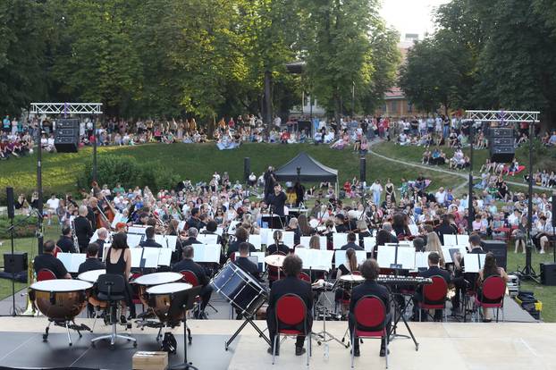 Karlovac: Klasika u parku Glazbene skole