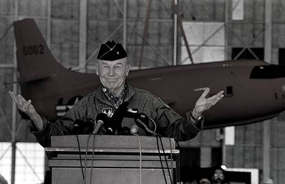 Prvi je probio zvučni zid: Umro legendarni pilot Chuck Yeager