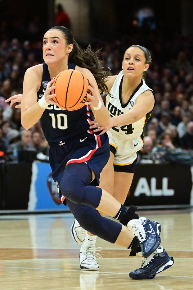 NCAA Womens Basketball: Final Four National Semifinal-Connecticut vs Iowa