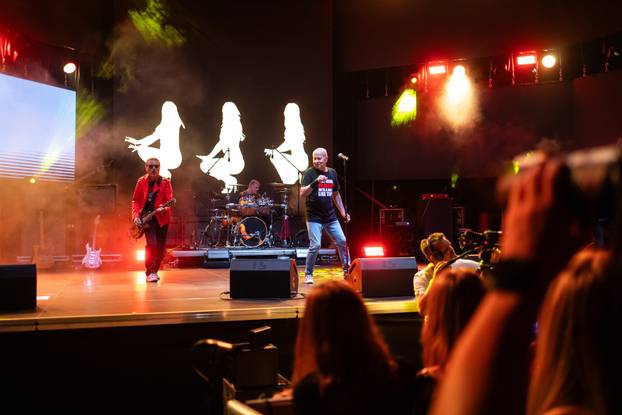 Zagreb: Koncert Prljavog kazališta na Šalati