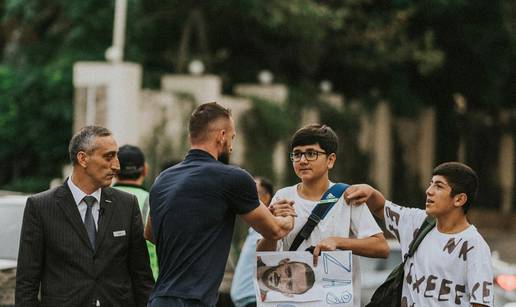 FOTO Kakav Baturina, kakav Petković. Azerbajdžanci tražili potpis od golmana Zagorca!