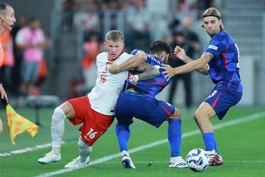 UŽIVO Hrvatska - Poljska 0-0: 'Vatreni' pritišću od početka! Modrić zaprijetio šutom izvana