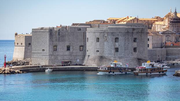 Dubrovnik: Dolazak turističkih brodova u grad