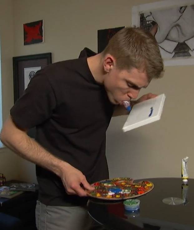 Sjećate se Kitassa? Slikao je alatkom od 25,5 cm, a evo gdje je danas. Konkurira mu Lickasso