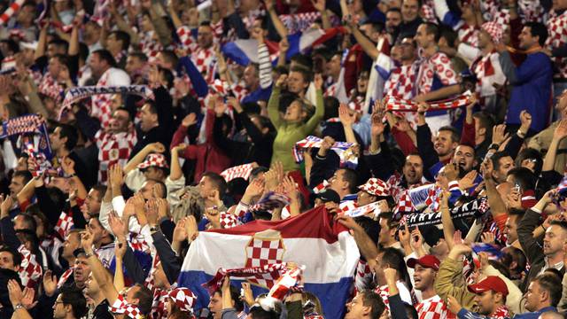 ARHIVA - Zagreb: Vatreni i "maksimirska krtica" srušili su Englesku prije 17 godina - 2006.