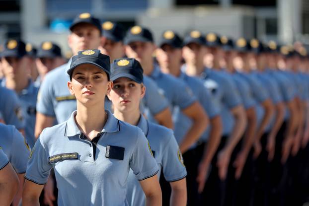 Zagreb: Svečanost povodom završetka školovanja učenika 4. razreda Policijske škole Josip Jović