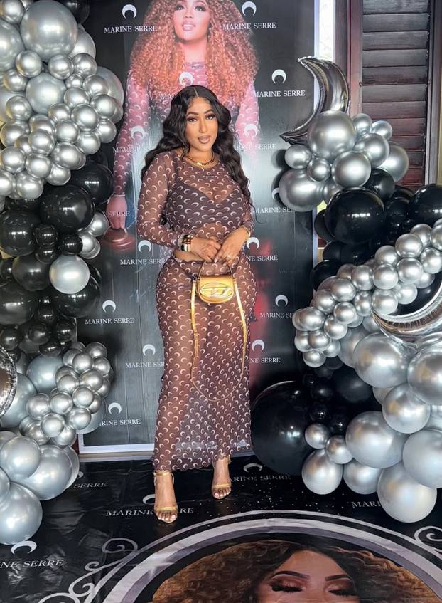 FOTO Opsjednuta estetskim operacijama: 'Želim imati stražnjicu poput Nicki Minay!'