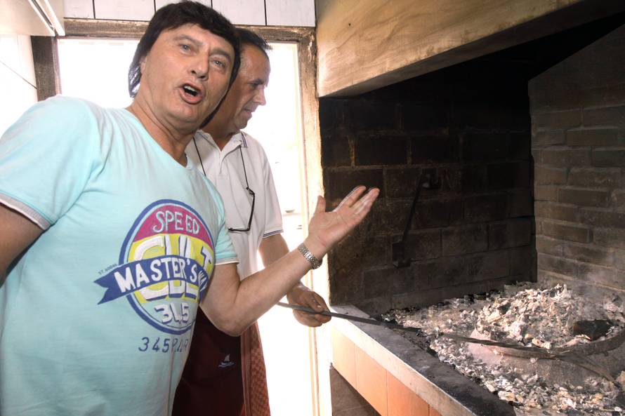 Dušku Lokinu je posve jednako pjevati u Sydneyu ili u pizzeriji