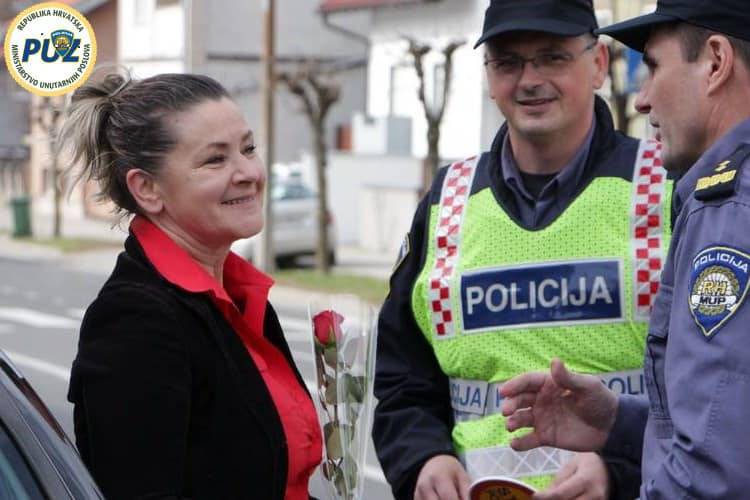 Zbrka oko akcije za Dan žena: Policija u Zaprešiću neće žene kažnjavati, darivat će im ruže