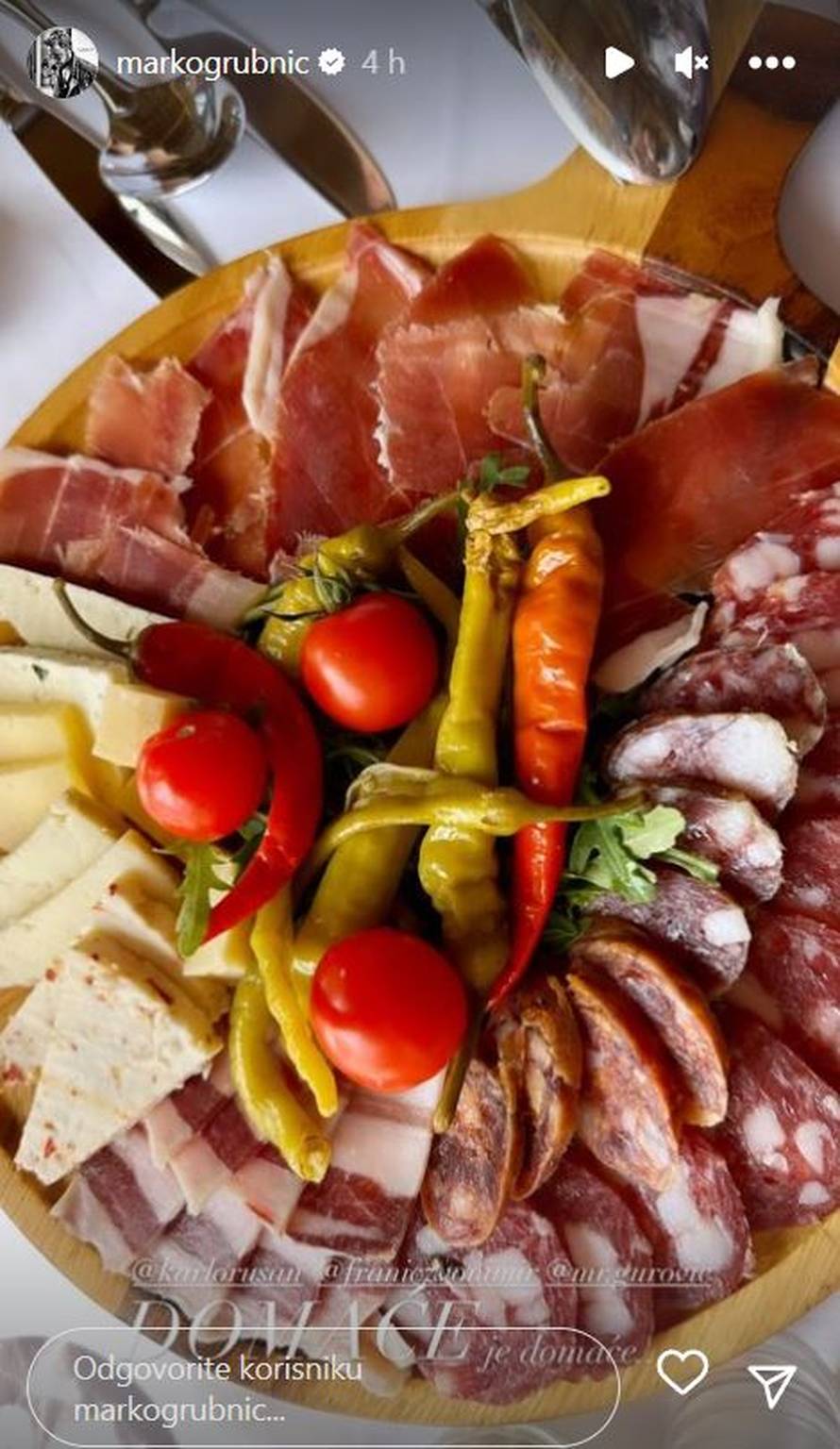 Grubnić uživao u šunki, špeku i feferonima: 'Domaće je domaće'