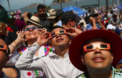 VIDEO Milijuni ljudi u Sjevernoj Americi čekaju pomrčinu Sunca