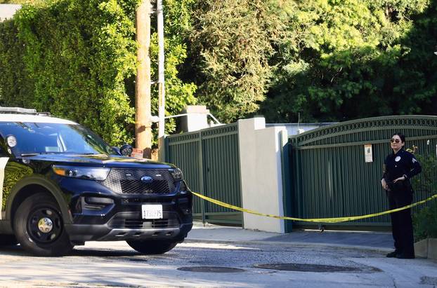 LAPD closes off street near Rihanna’s home during shooting investigation