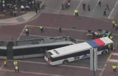 Houston: U sudaru vlaka i autobusa devet ozlijeđenih