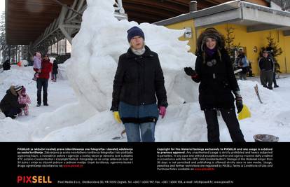 Izradili su snježne skulpture visoke dva, pa čak i tri metra