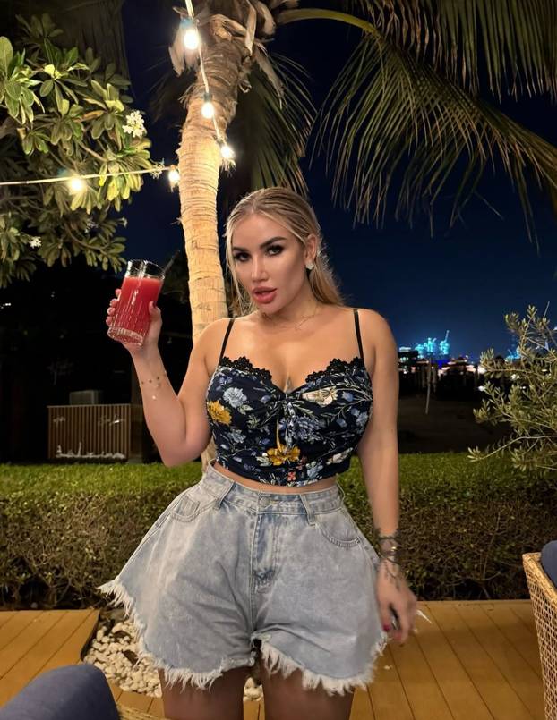 FOTO Mlada mama pokazala sve: Pogledajte zašto je Alina hit na društvenim mrežama...