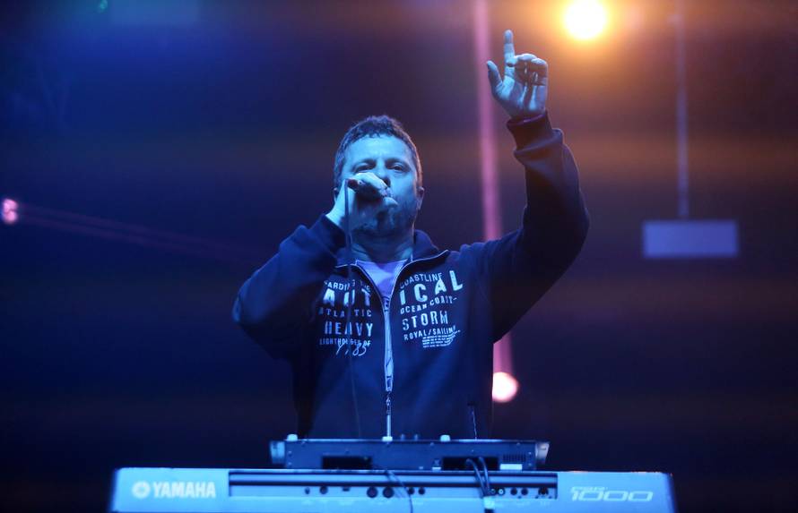 Zagreb: Prva večer Antivalentinovo tuluma u Boćarskom domu