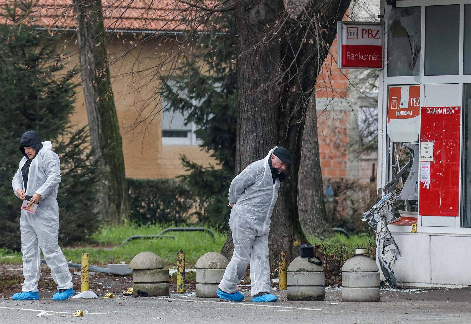 Eksplozija usred noći: Lopovi raznijeli bankomat u Zagrebu