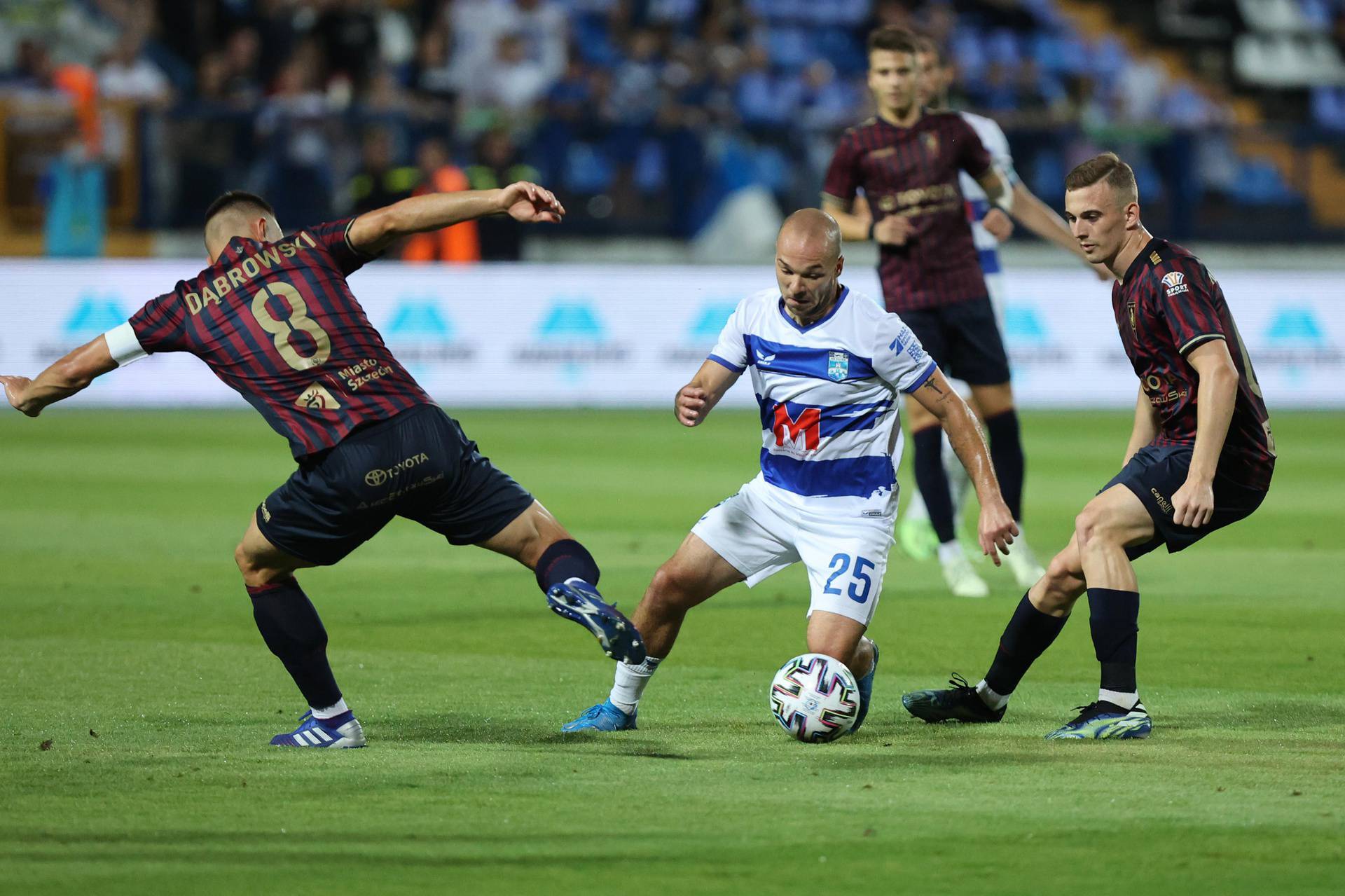 Golom  Kleinheislera Osijek srušio Pogon i ušao u 3. pretkolo