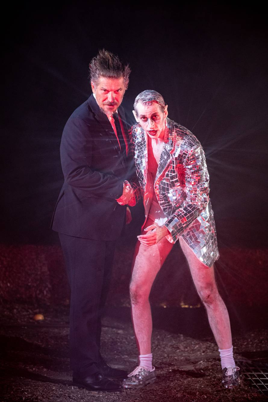 Damir Martinović Mrle otkrio za 24sata: 'Moram ići na operaciju, previše sam nosio visoke pete'