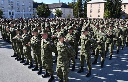 Anušić: Prvi obvezni ročnici od siječnja se očekuju u vojarnama