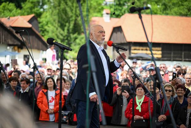 Manifestacija “Dan mladosti - radosti” u Kumrovcu